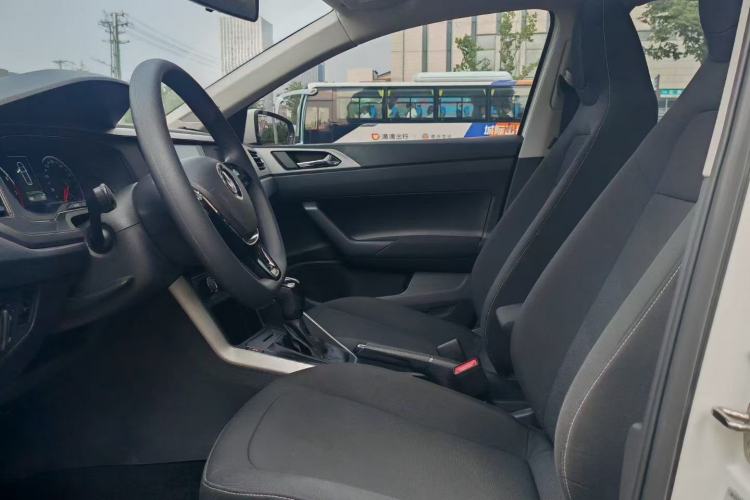 Used Geely Auto Vision X3 2021 PRO 1.5L CVT Deluxe Model Interior 1