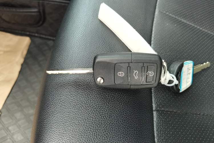 Used Geely Auto Vision X3 2021 PRO 1.5L Manual Elite Model Interior 1