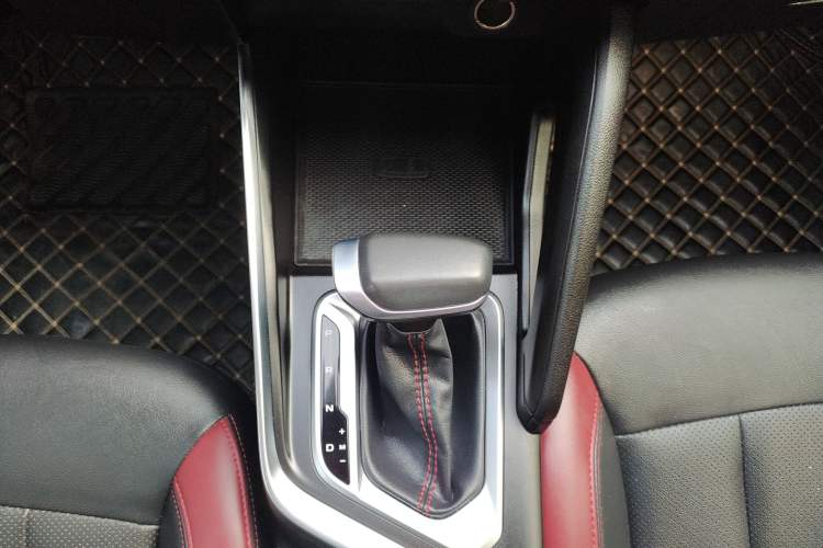 Used Geely Auto Vision X3 2021 PRO 1.5L CVT Deluxe Model Interior 13