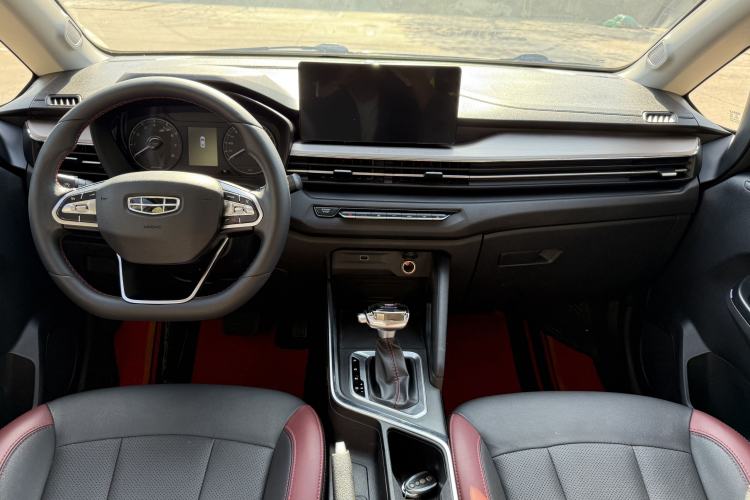 Used Geely Auto Vision X3 2021 PRO 1.5L CVT Deluxe Model Interior 2