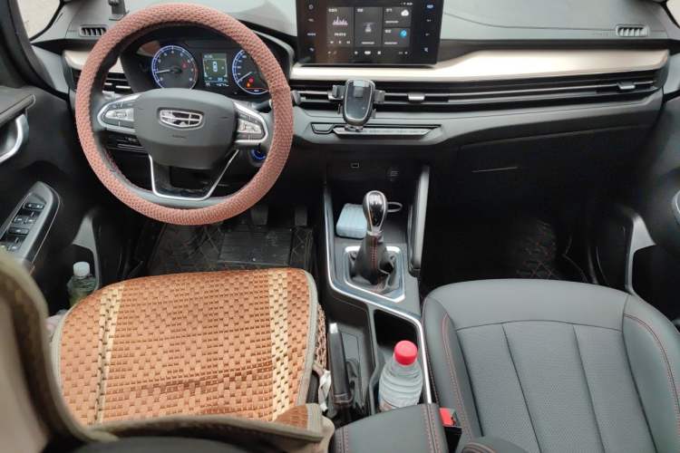 Used Geely Auto Vision X3 2021 PRO 1.5L Manual Elite Model Interior 2