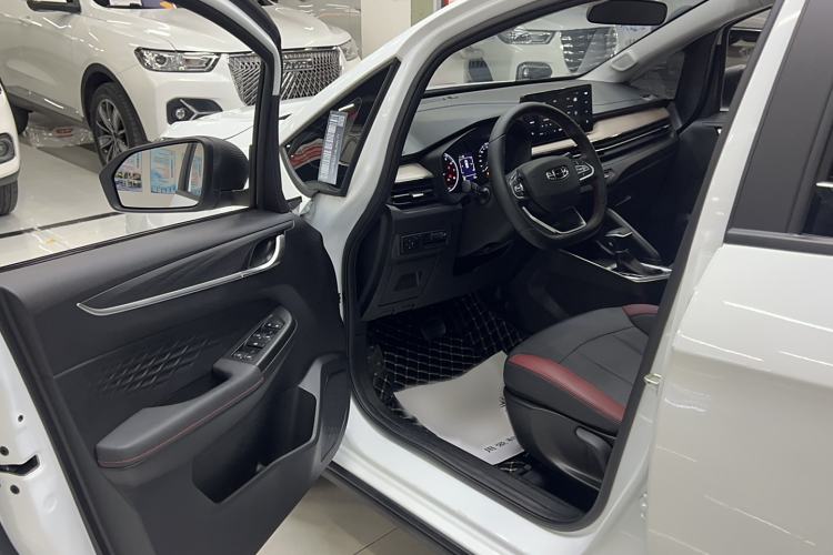 Used Geely Auto Vision X3 2021 PRO 1.5L CVT Deluxe Model Interior 2