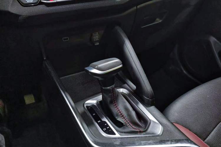 Used Geely Auto Vision X3 2021 PRO 1.5L CVT Deluxe Model Interior 4