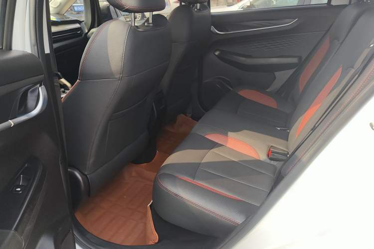 Used Geely Auto Vision X3 2021 PRO 1.5L CVT Deluxe Model Interior 5
