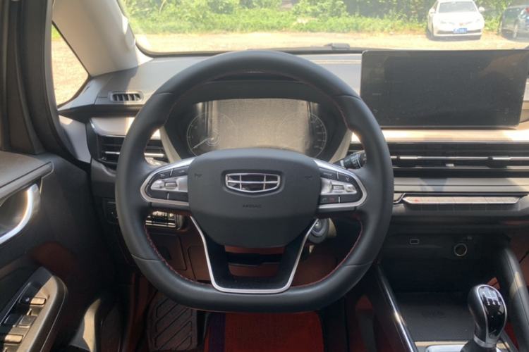 Used Geely Auto Vision X3 2021 PRO 1.5L Manual Elite Model Interior 5