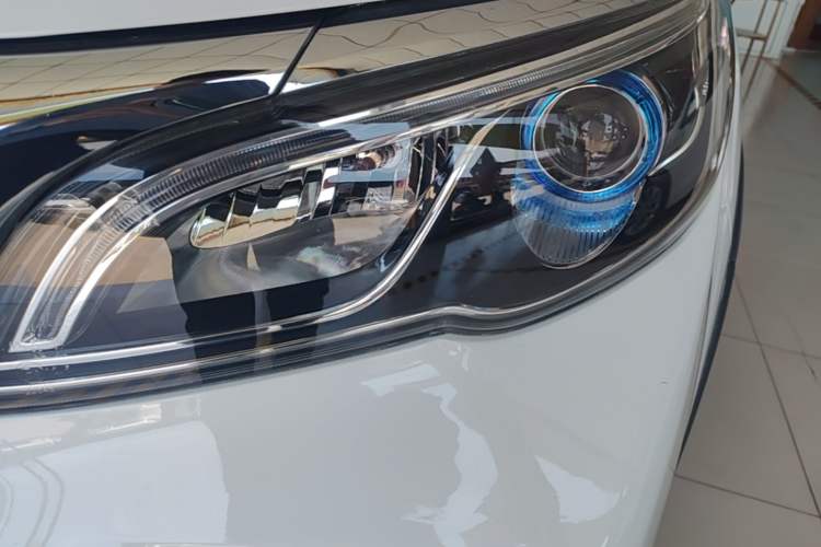 Used Geely Auto Vision X3 2021 PRO 1.5L CVT Deluxe Model Left Front Headlight