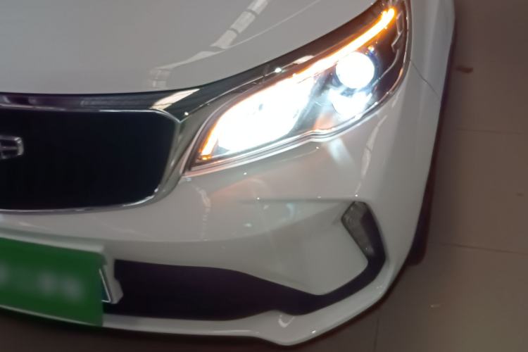 Used Geely Auto Vision X3 2021 PRO 1.5L CVT Deluxe Model Left Front Headlight