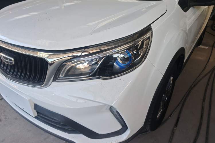 Used Geely Auto Vision X3 2021 PRO 1.5L Manual Elite Model Left Front Headlight
