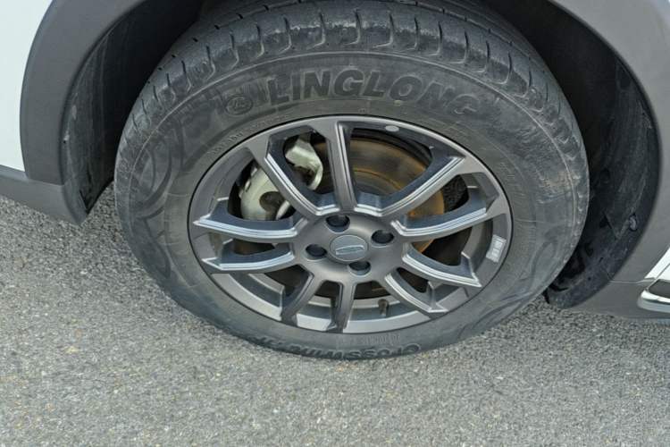 Used Geely Auto Vision X3 2021 PRO 1.5L CVT Deluxe Model Left Front Wheel Hub