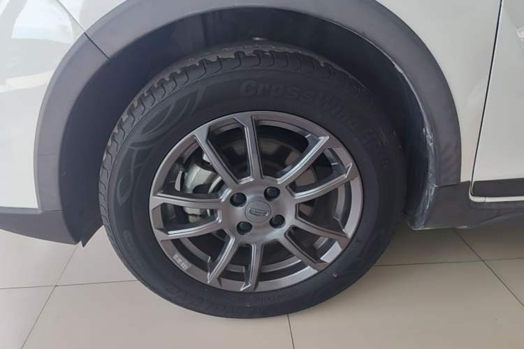 Used Geely Auto Vision X3 2021 PRO 1.5L CVT Deluxe Model Left Front Wheel Hub