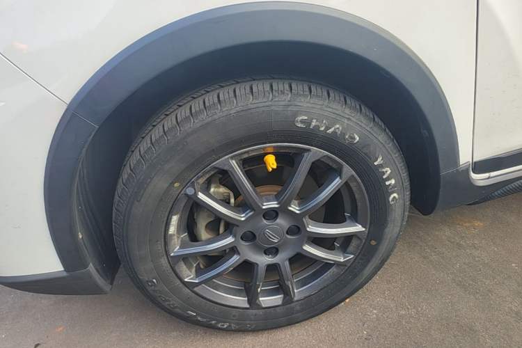 Used Geely Auto Vision X3 2021 PRO 1.5L CVT Deluxe Model Left Front Wheel Hub