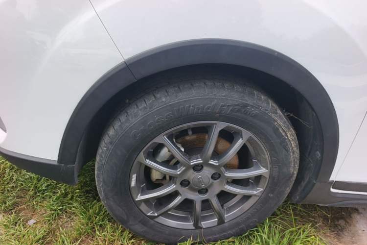 Used Geely Auto Vision X3 2021 PRO 1.5L CVT Deluxe Model Left Front Wheel Hub
