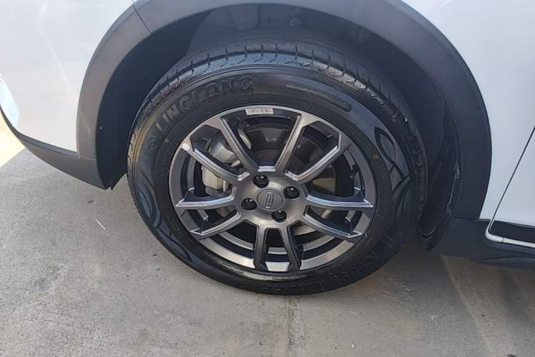 Used Geely Auto Vision X3 2021 PRO 1.5L CVT Deluxe Model Left Front Wheel Hub