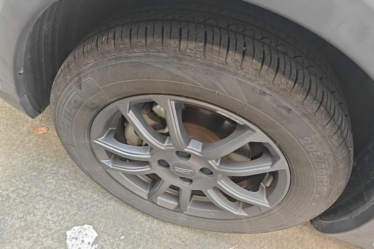Used Geely Auto Vision X3 2021 PRO 1.5L CVT Deluxe Model Left Front Wheel Hub