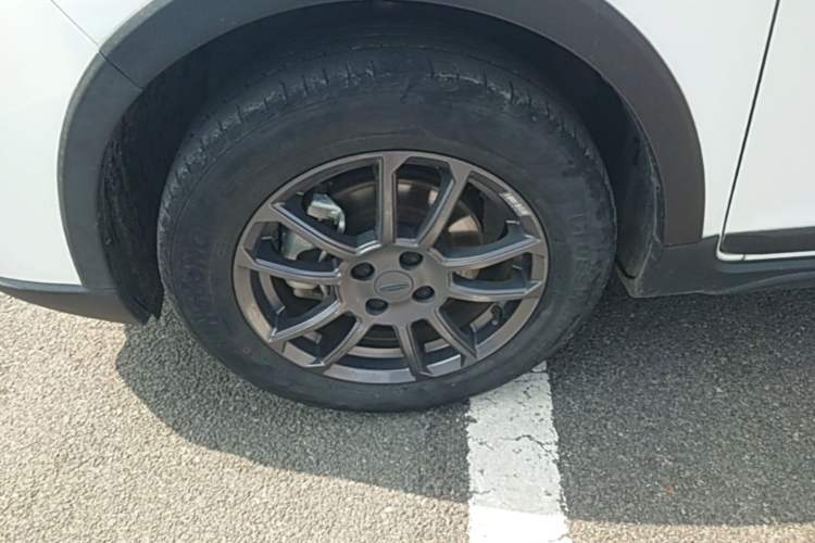 Used Geely Auto Vision X3 2021 PRO 1.5L CVT Deluxe Model Left Front Wheel Hub