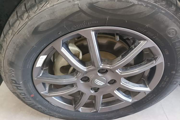Used Geely Auto Vision X3 2021 PRO 1.5L CVT Deluxe Model Left Front Wheel Hub