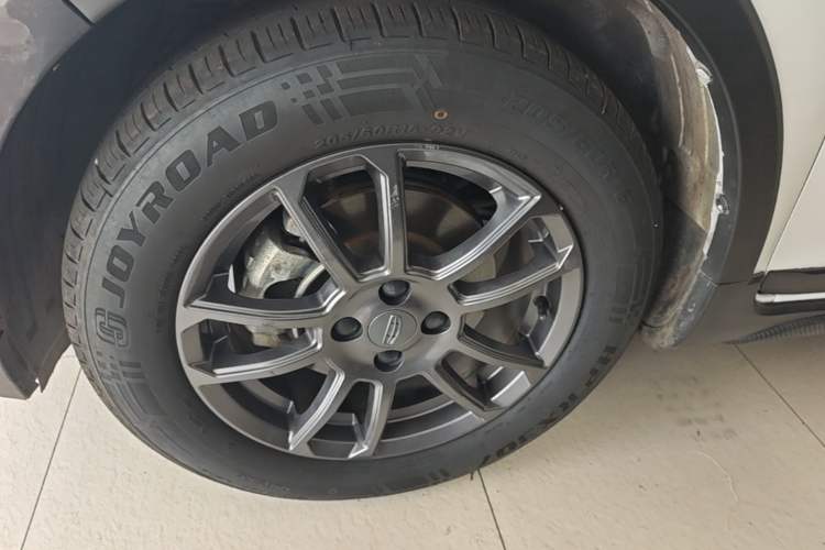 Used Geely Auto Vision X3 2021 PRO 1.5L CVT Deluxe Model Left Front Wheel Hub