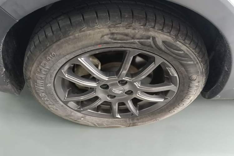Used Geely Auto Vision X3 2021 PRO 1.5L CVT Deluxe Model Left Front Wheel Hub