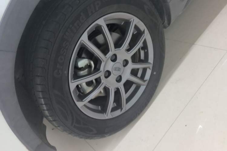 Used Geely Auto Vision X3 2021 PRO 1.5L CVT Deluxe Model Left Front Wheel Hub