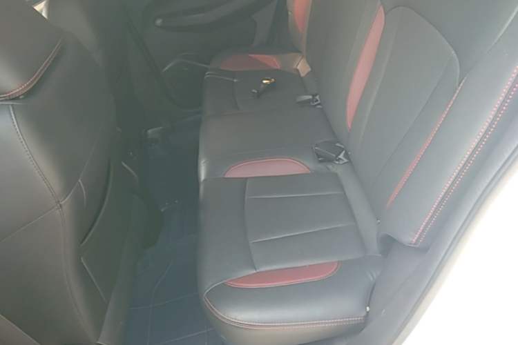 Used Geely Auto Vision X3 2021 PRO 1.5L CVT Deluxe Model Left Rear Seat