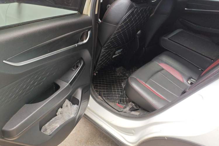 Used Geely Auto Vision X3 2021 PRO 1.5L CVT Deluxe Model Left Rear Seat