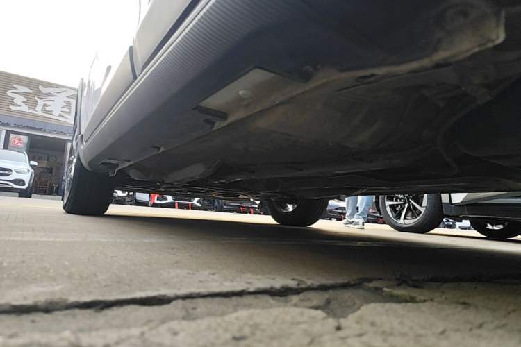 Used Geely Auto Vision X3 2021 PRO 1.5L CVT Deluxe Model Left Side Sill