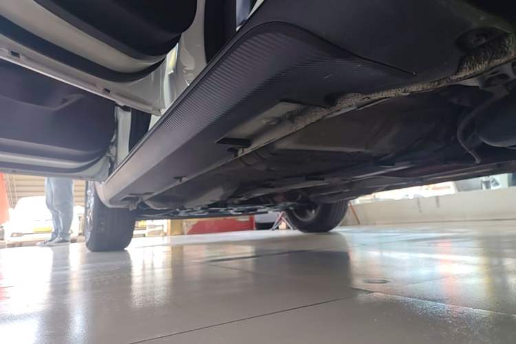 Used Geely Auto Vision X3 2021 PRO 1.5L CVT Deluxe Model Left Side Sill