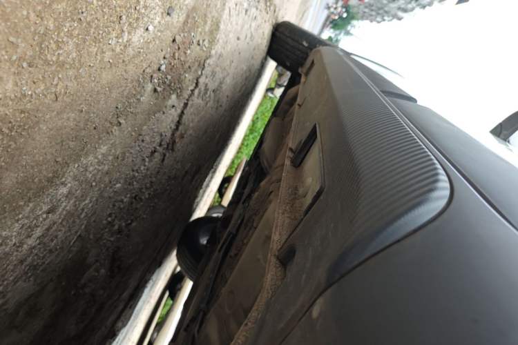 Used Geely Auto Vision X3 2021 PRO 1.5L Manual Elite Model Left Side Sill