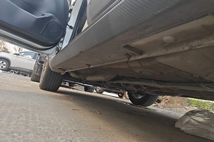 Used Geely Auto Vision X3 2021 PRO 1.5L CVT Deluxe Model Left Side Sill