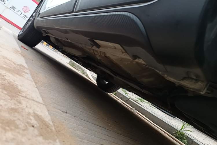 Used Geely Auto Vision X3 2021 PRO 1.5L CVT Deluxe Model Left Side Sill