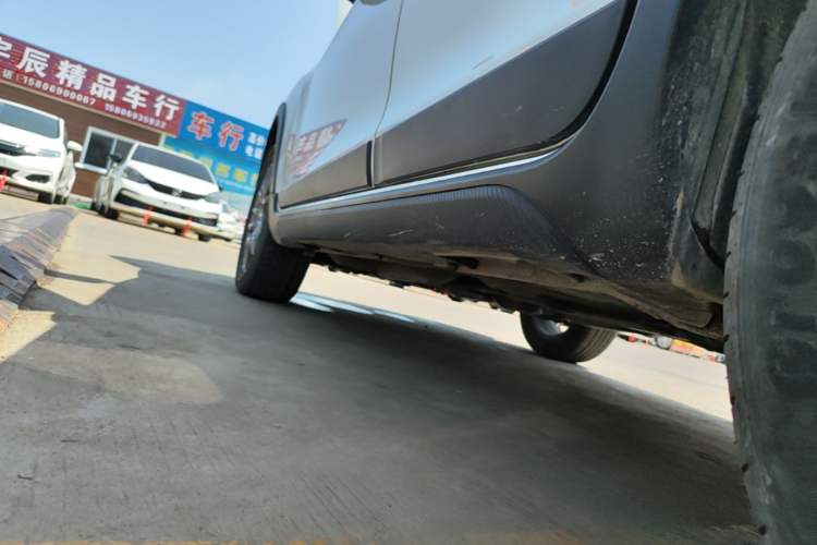 Used Geely Auto Vision X3 2021 PRO 1.5L CVT Deluxe Model Left Side Sill