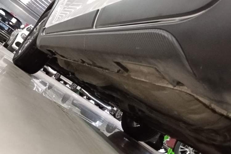 Used Geely Auto Vision X3 2021 PRO 1.5L CVT Deluxe Model Left Side Sill