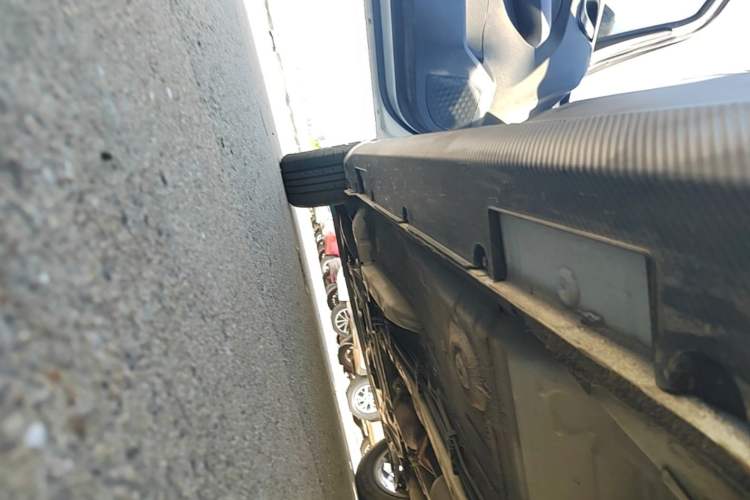 Used Geely Auto Vision X3 2021 PRO 1.5L CVT Deluxe Model Left Side Sill