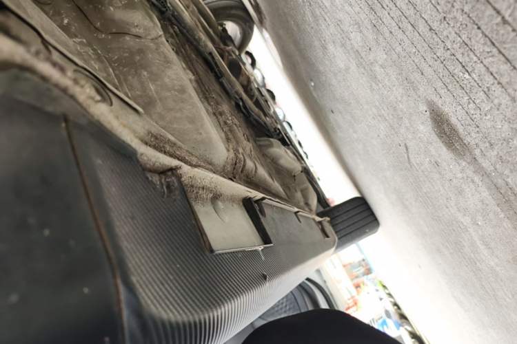 Used Geely Auto Vision X3 2021 PRO 1.5L CVT Deluxe Model Left Side Sill