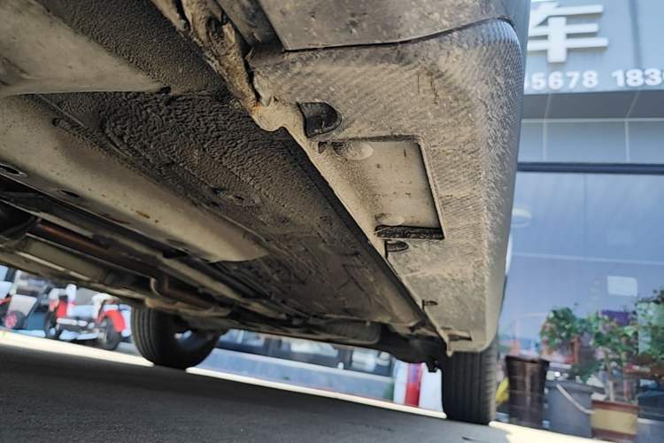 Used Geely Auto Vision X3 2021 PRO 1.5L CVT Deluxe Model Left Side Sill