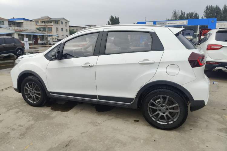 Used Geely Auto Vision X3 2021 PRO 1.5L CVT Deluxe Model Left Side