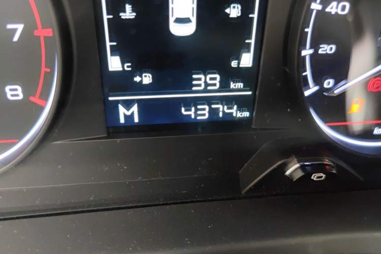 Used Geely Auto Vision X3 2021 PRO 1.5L Manual Elite Model Odometer Close Up