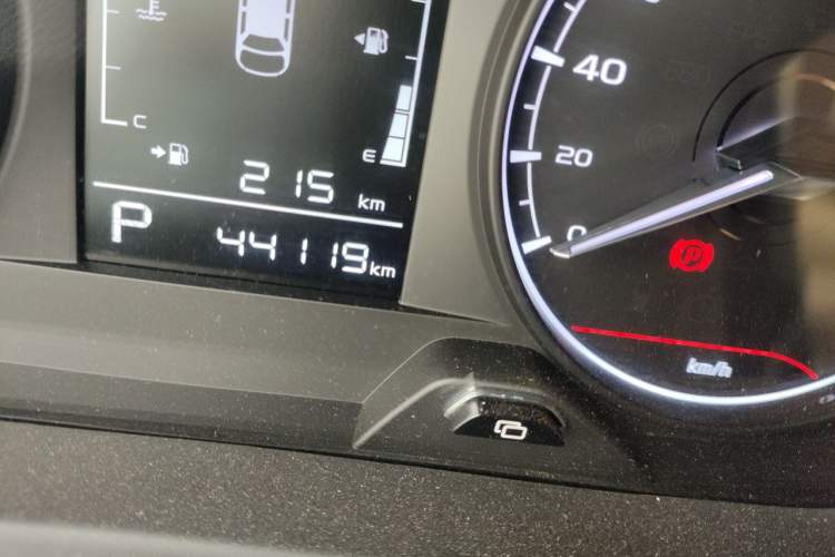 Used Geely Auto Vision X3 2021 PRO 1.5L CVT Deluxe Model Odometer Close Up