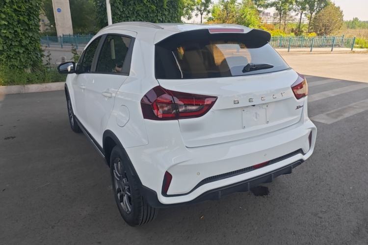 Used Geely Auto Vision X3 2021 PRO 1.5L CVT Deluxe Model Rear Left 45 Deg