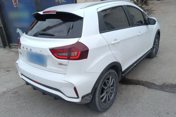 Used Geely Auto Vision X3 2021 PRO 1.5L CVT Deluxe Model Rear Right 45 Deg