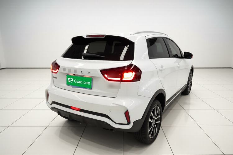 Used Geely Auto Vision X3 2021 PRO 1.5L CVT Deluxe Model Rear Right 45 Deg