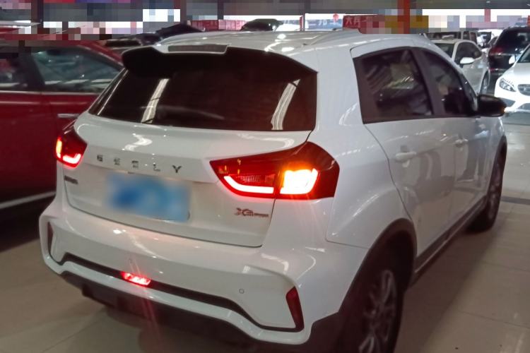 Used Geely Auto Vision X3 2021 PRO 1.5L CVT Deluxe Model Rear Right 45 Deg