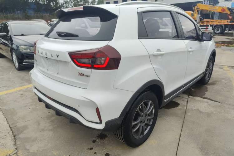 Used Geely Auto Vision X3 2021 PRO 1.5L CVT Deluxe Model Rear Right 45 Deg