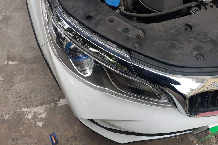 Used Geely Auto Vision X3 2021 PRO 1.5L CVT Deluxe Model Right Front Headlight