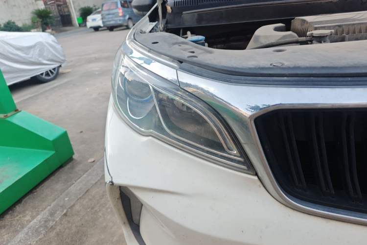 Used Geely Auto Vision X3 2021 PRO 1.5L CVT Deluxe Model Right Front Headlight