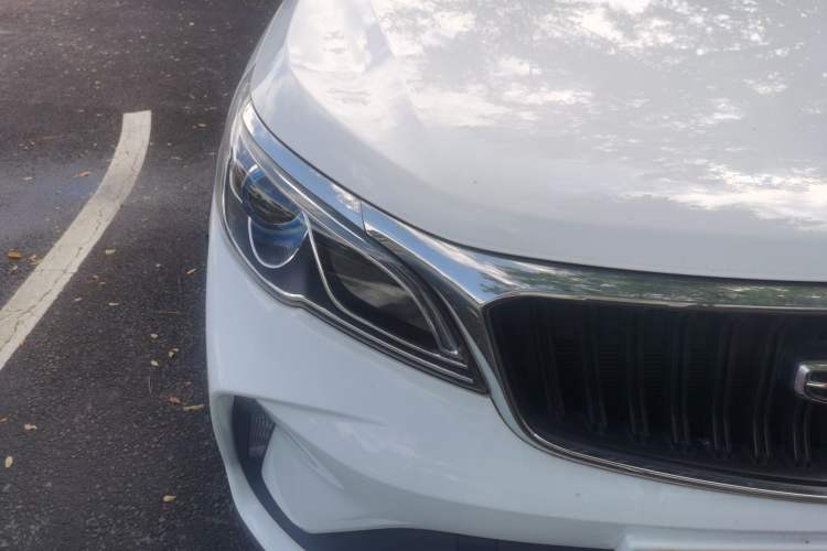 Used Geely Auto Vision X3 2021 PRO 1.5L Manual Elite Model Right Front Headlight