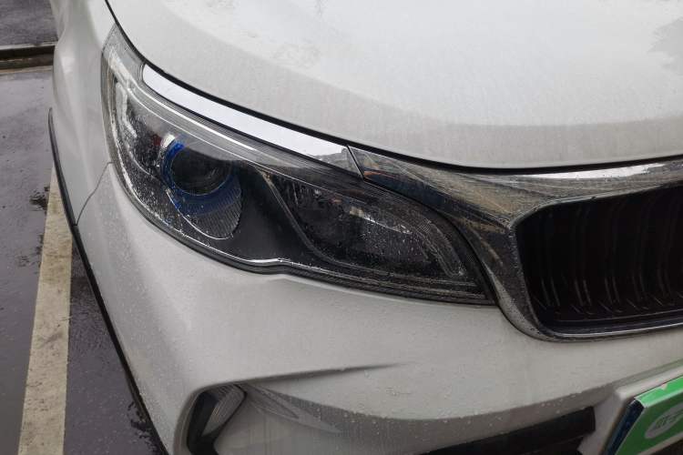 Used Geely Auto Vision X3 2021 PRO 1.5L CVT Deluxe Model Right Front Headlight