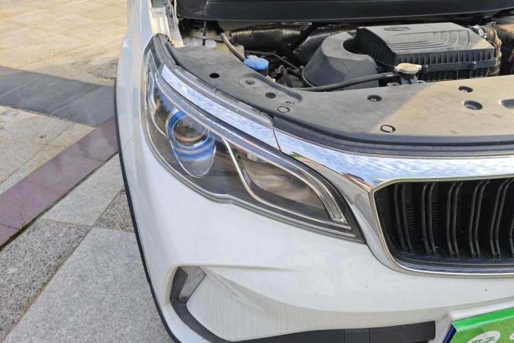 Used Geely Auto Vision X3 2021 PRO 1.5L CVT Deluxe Model Right Front Headlight