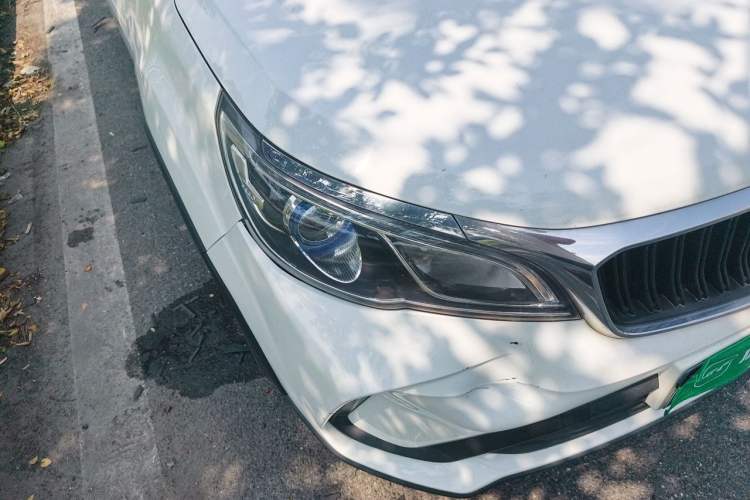 Used Geely Auto Vision X3 2021 PRO 1.5L CVT Deluxe Model Right Front Headlight