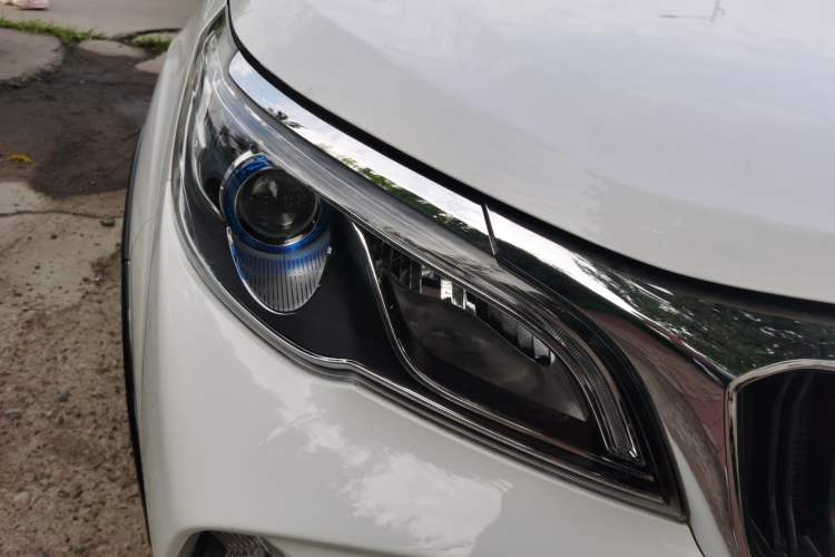 Used Geely Auto Vision X3 2021 PRO 1.5L CVT Deluxe Model Right Front Headlight
